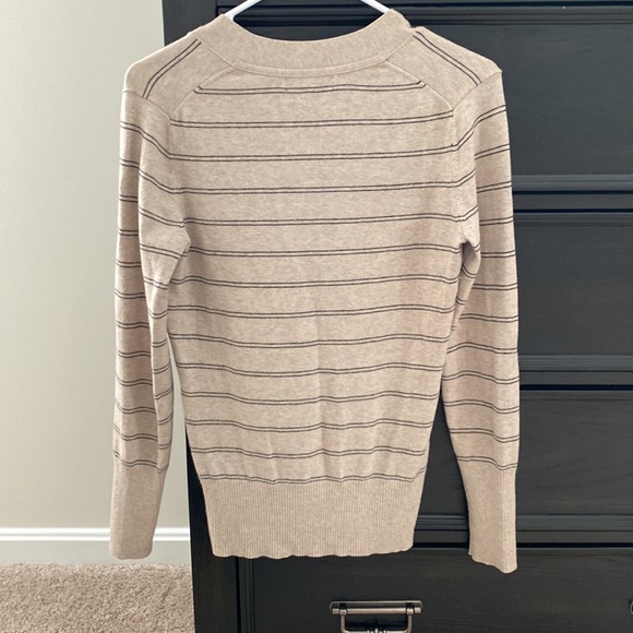 BANANA REPUBLIC Cashmere Sweater - Picture 3 of 3
